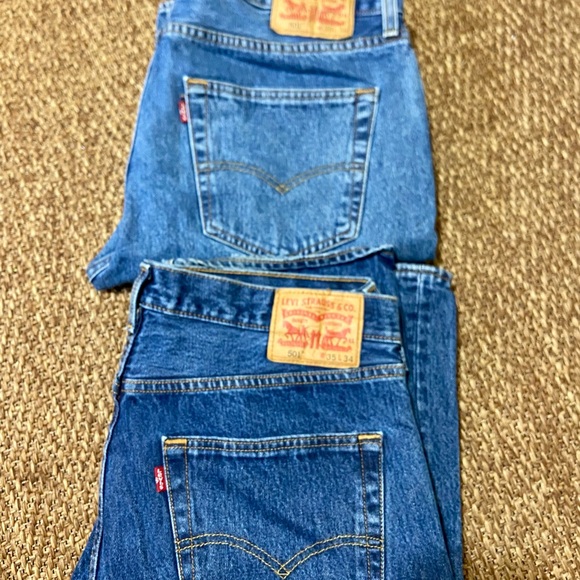 2 Levis 501 Jeans Mens 35x34 Straight Leg Button Fly Denim Classic Original 501 - Picture 1 of 13
